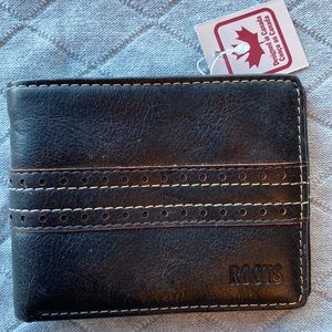 Roots Wallet leather